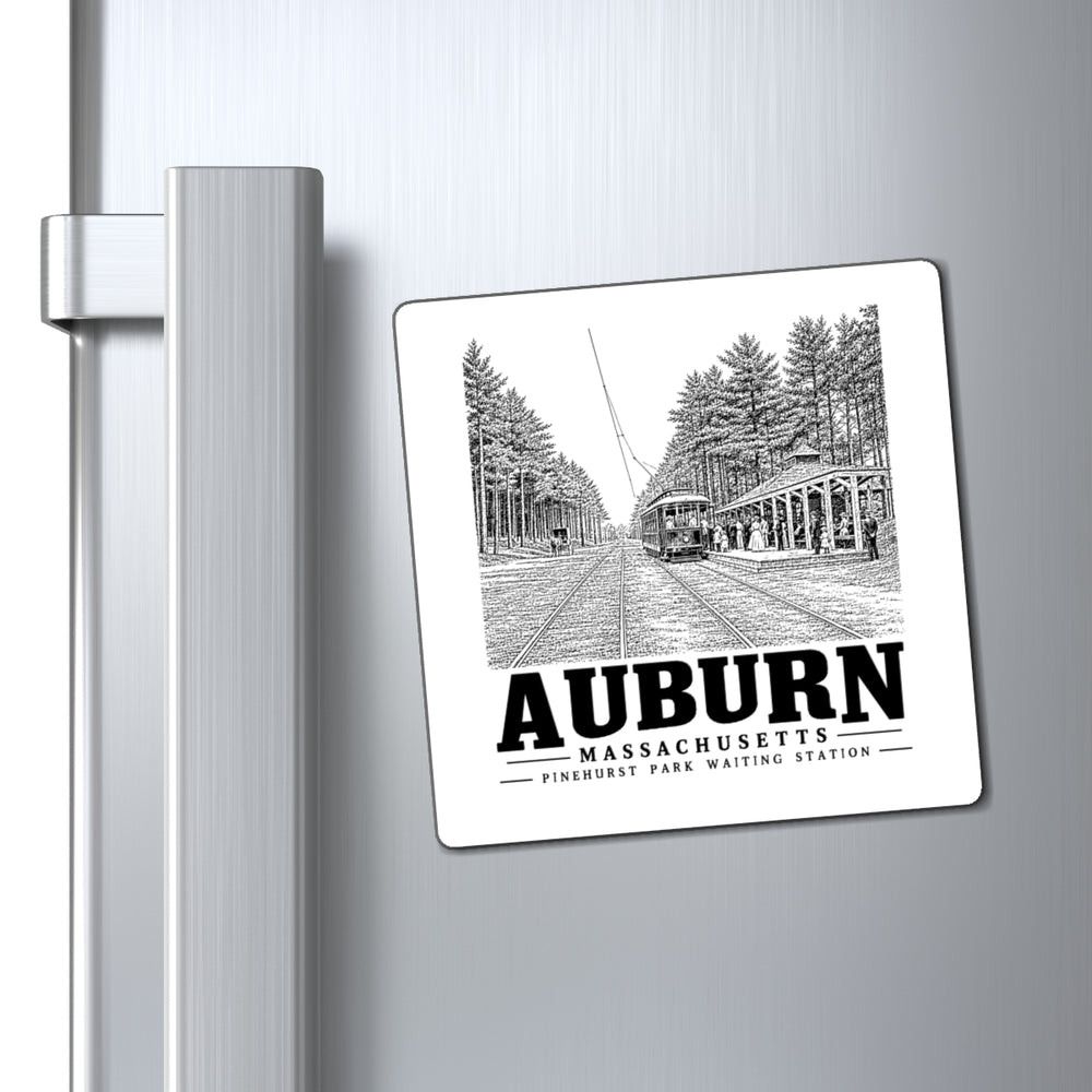 Auburn Pinehurst Park Waiting Station 4 in Magnet in White — context view